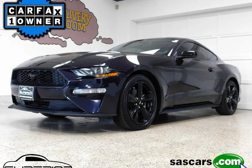 2022 Ford Mustang EcoBoost photo 1