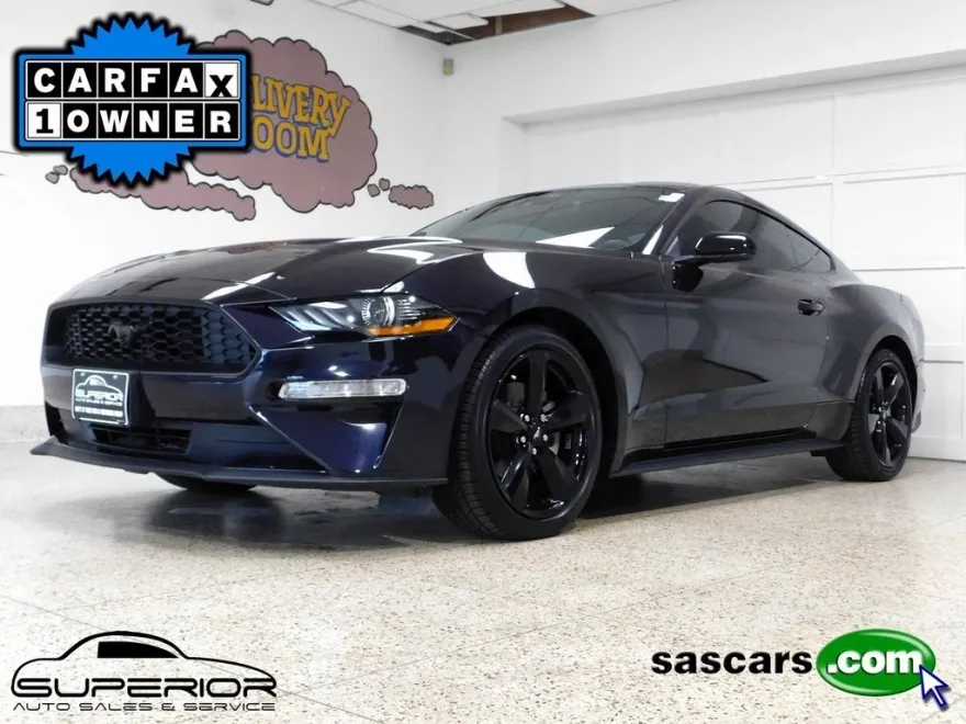 2022 Ford Mustang EcoBoost photo 1