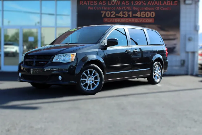 2013 Dodge Grand Caravan R/T photo 1