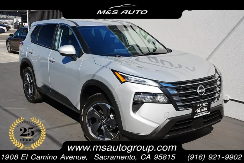 2024 Nissan Rogue SV photo 1