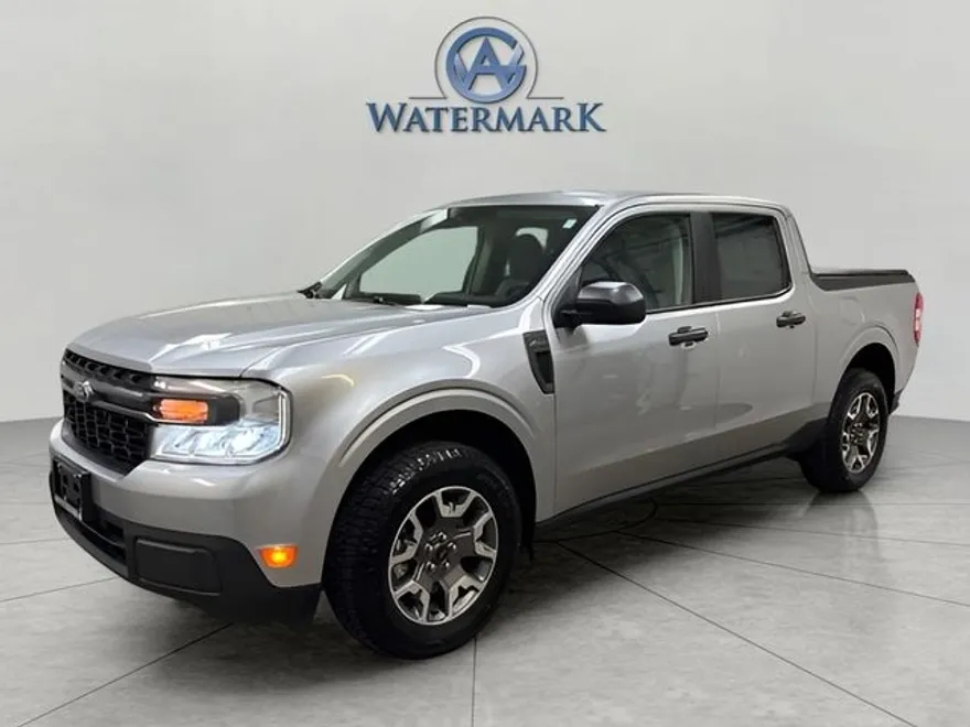 2024 Ford Maverick XLT photo 1