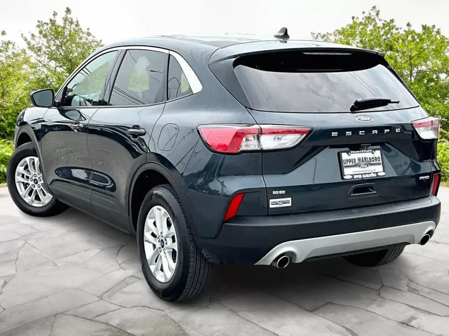 2022 Ford Escape SE photo 1