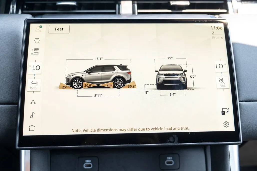 2024 Land Rover Discovery Sport S photo 1