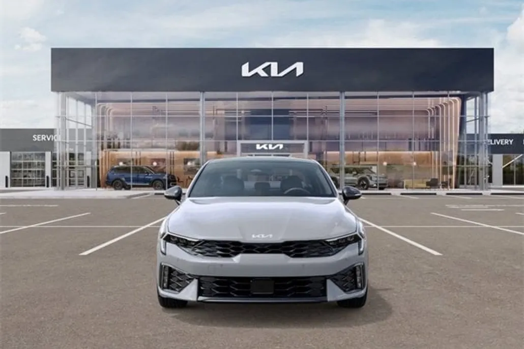 2026 Kia K5 GT photo 1