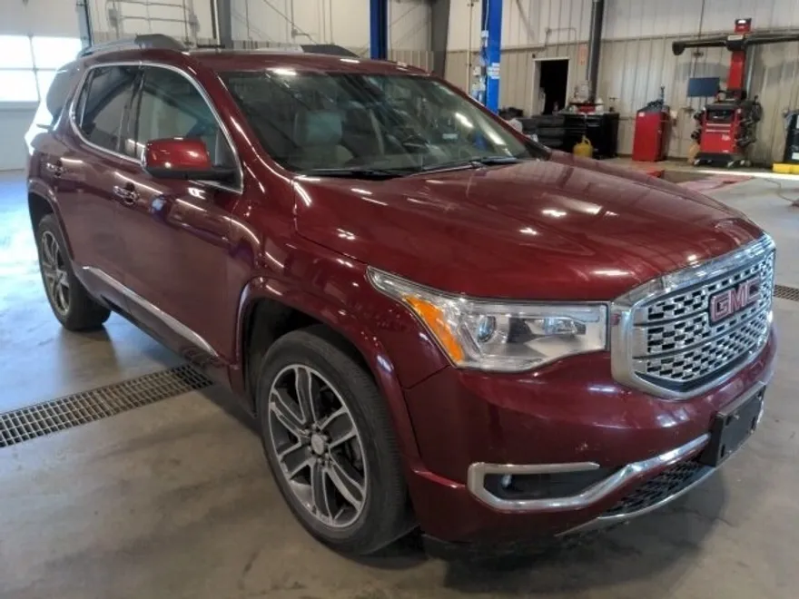 2017 Gmc Acadia Denali photo 1