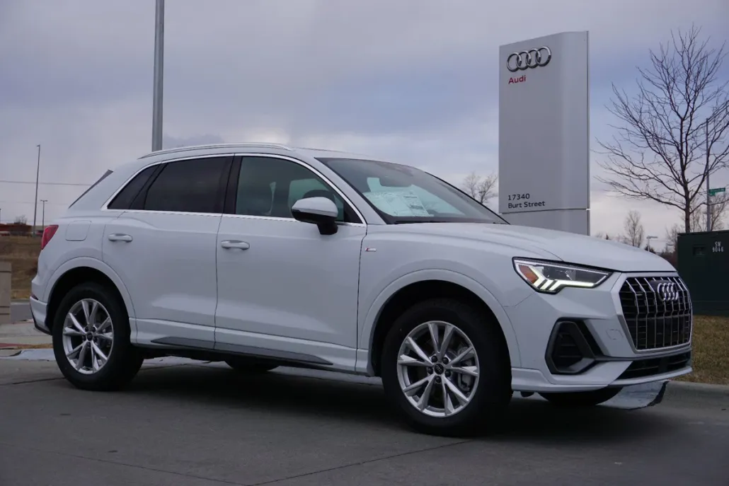 2025 Audi Q3 Premium S line photo 1