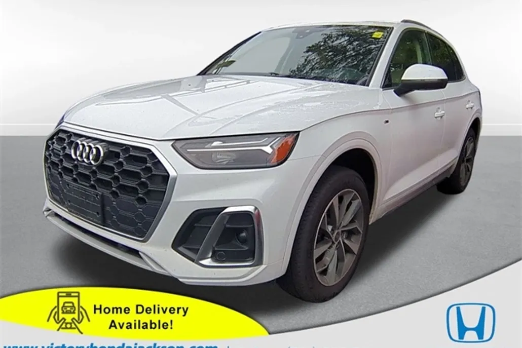 2024 Audi Q5 45 S line Premium photo 1