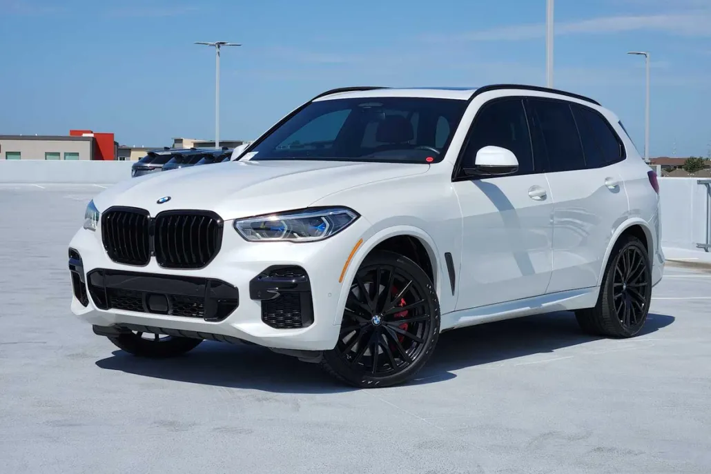 2023 Bmw X5 M50i photo 1