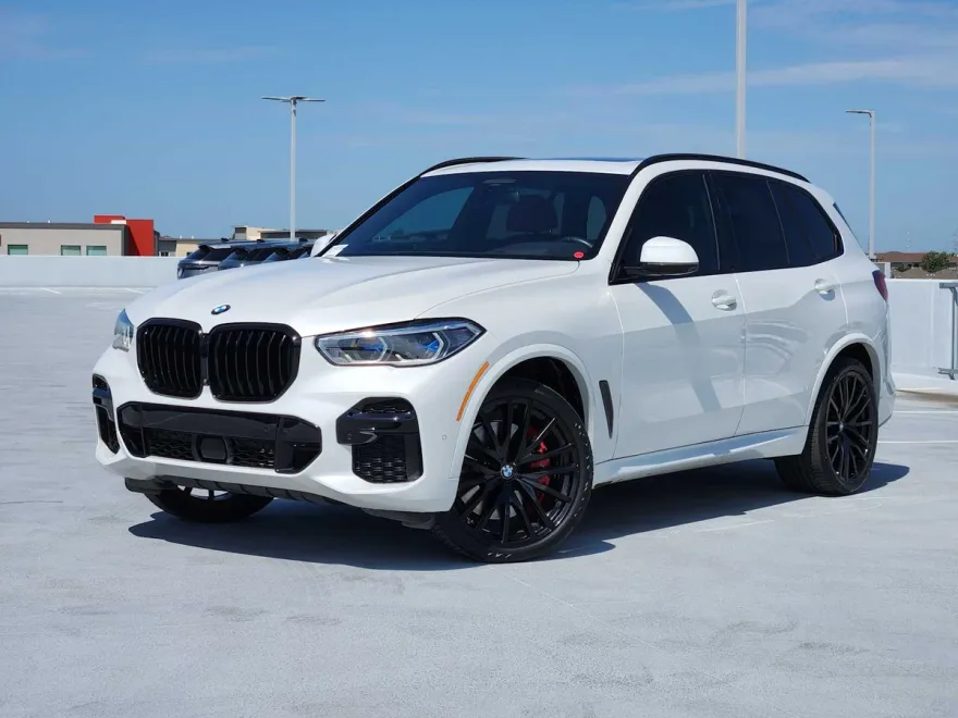 2023 Bmw X5 M50i photo 1