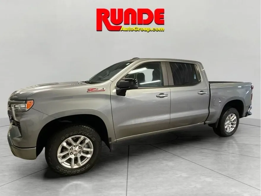 2024 Chevrolet Silverado 1500 RST photo 1