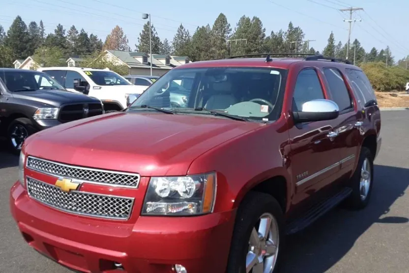 2012 Chevrolet Tahoe LTZ photo 1