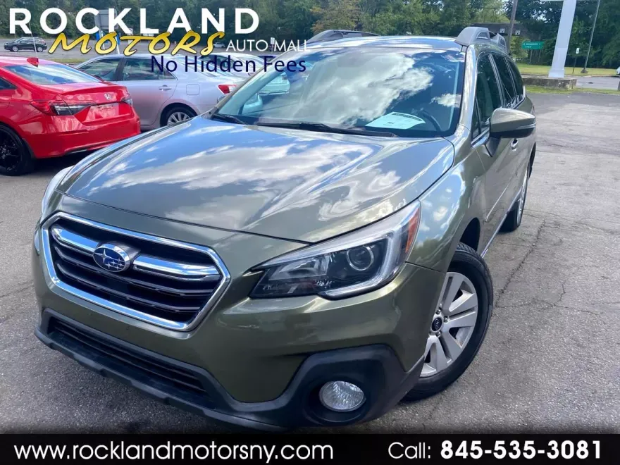 2019 Subaru Outback 2.5i Premium photo 1