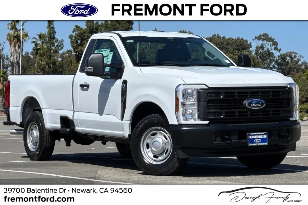 2025 Ford F-250 photo 1