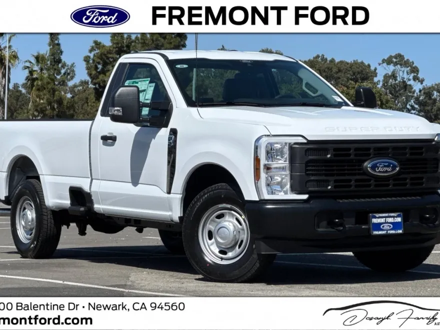 2025 Ford F-250 photo 1