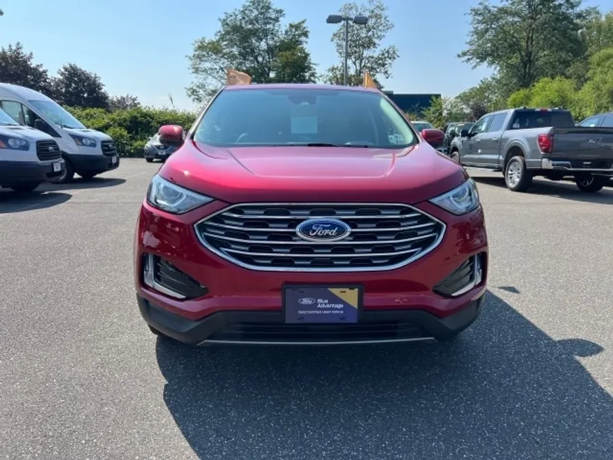 2022 Ford Edge SEL photo 1