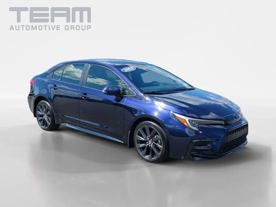 2023 Toyota Corolla SE photo 1