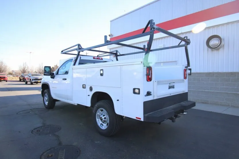2024 Chevrolet Silverado 2500HD photo 1