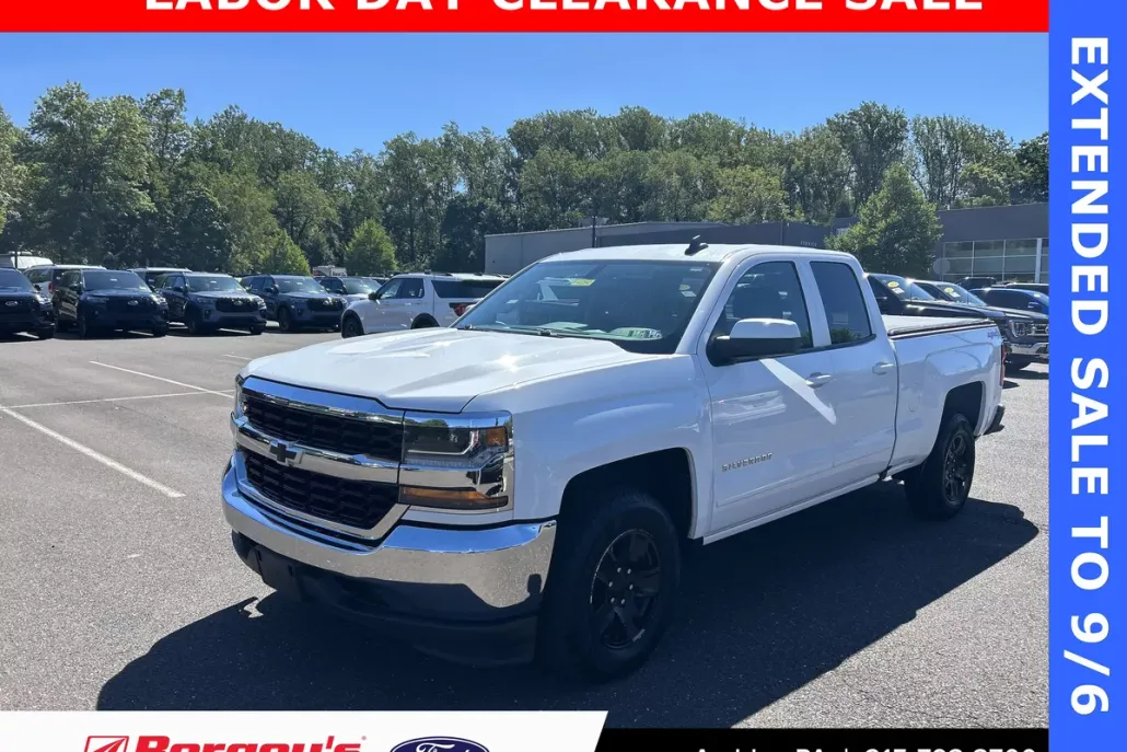 2018 Chevrolet Silverado 1500 LT photo 1