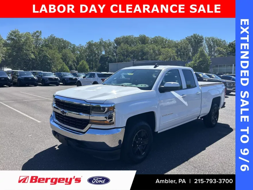 2018 Chevrolet Silverado 1500 LT photo 1