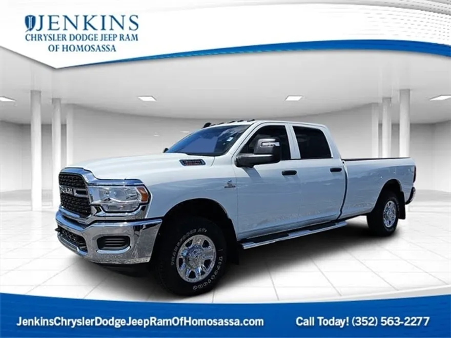 2024 Ram 3500 Tradesman photo 1