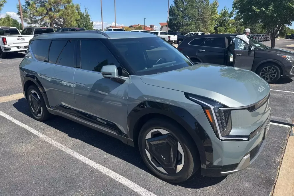 2024 Kia EV9 Land photo 1