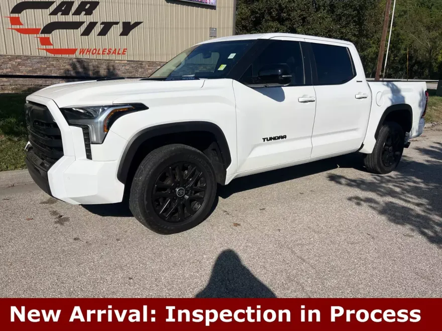 2024 Toyota Tundra Limited photo 1