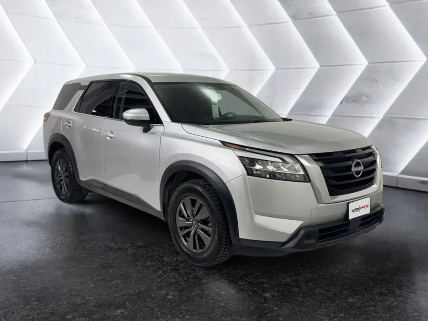 2022 Nissan Pathfinder S photo 1