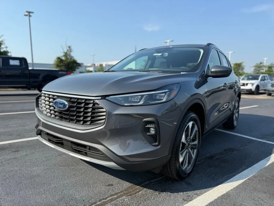 2025 Ford Escape Platinum photo 1