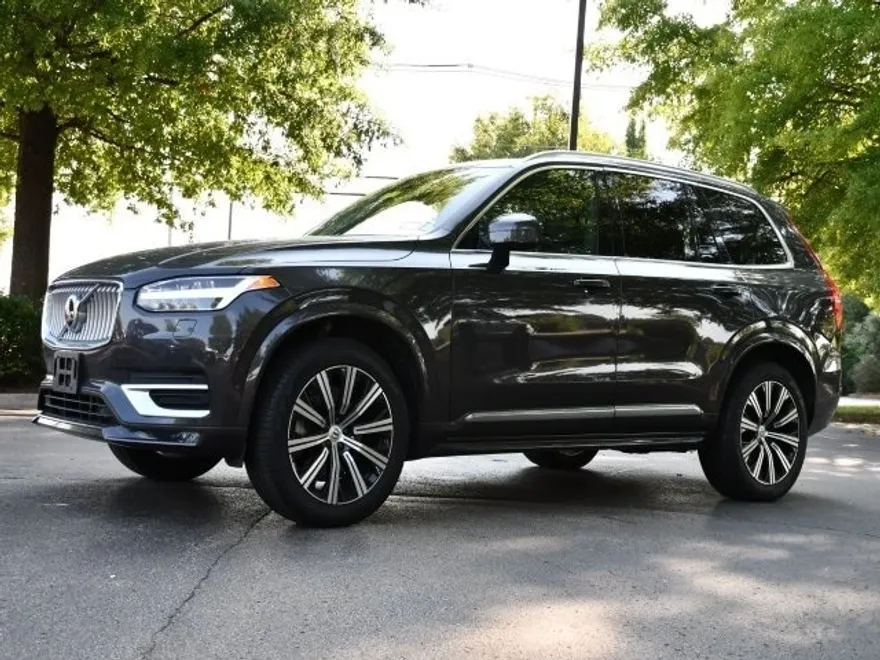 2024 Volvo XC90 Plus photo 1