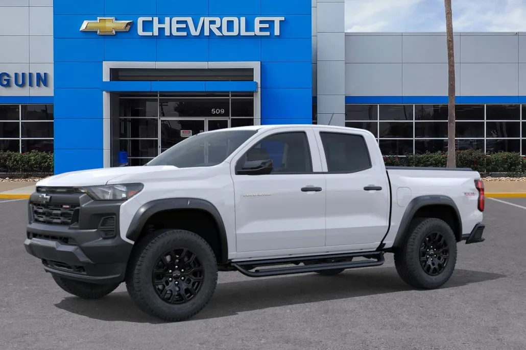 2026 Chevrolet Colorado Trail Boss photo 1