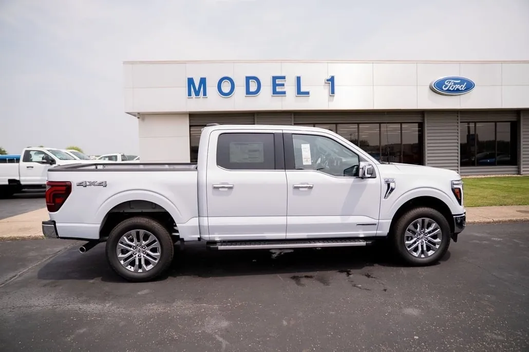 2025 Ford F-150 Lariat photo 1