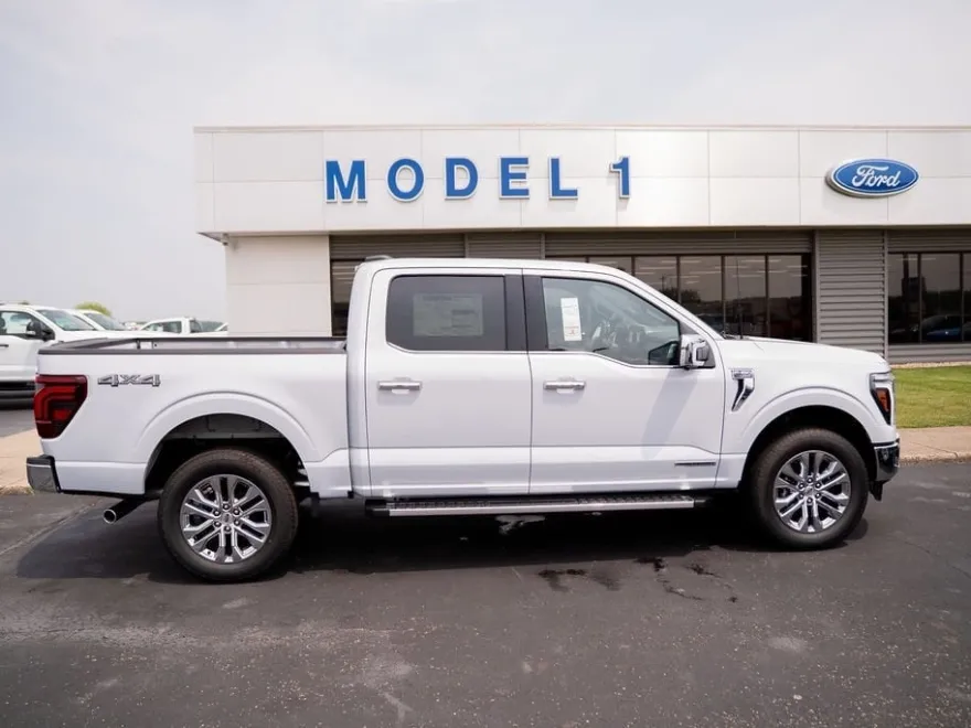 2025 Ford F-150 Lariat photo 1