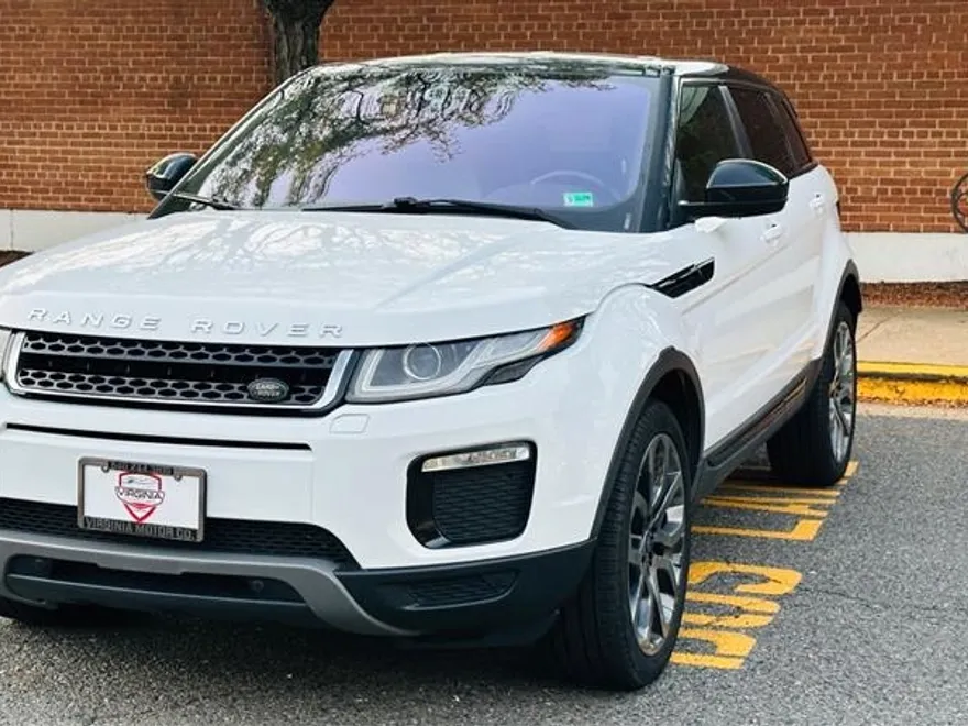 2016 Land Rover Range Rover Evoque SE photo 1