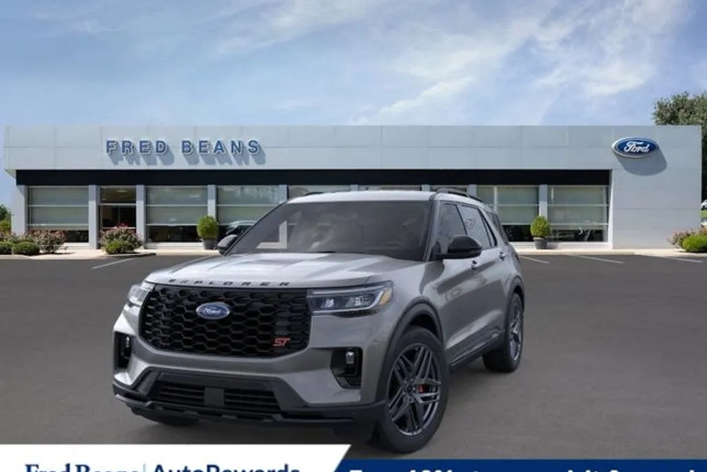 2025 Ford Explorer ST photo 1