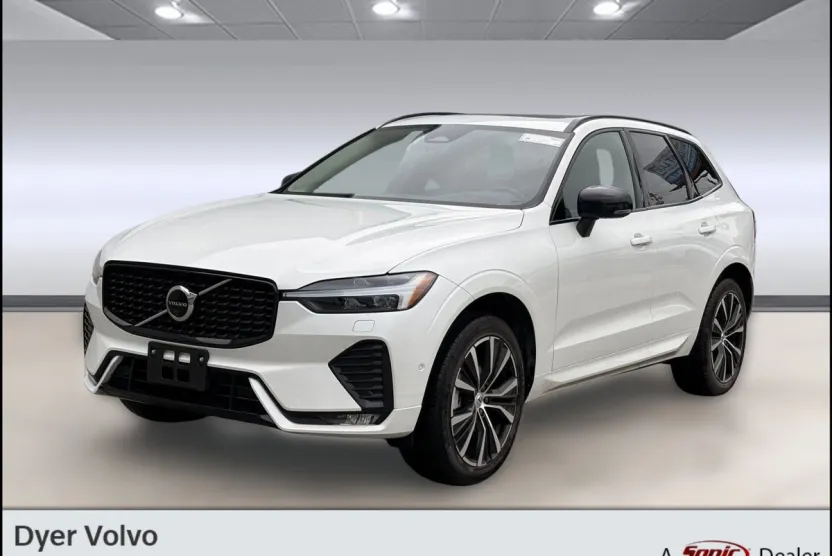 2025 Volvo XC60 Plus photo 1