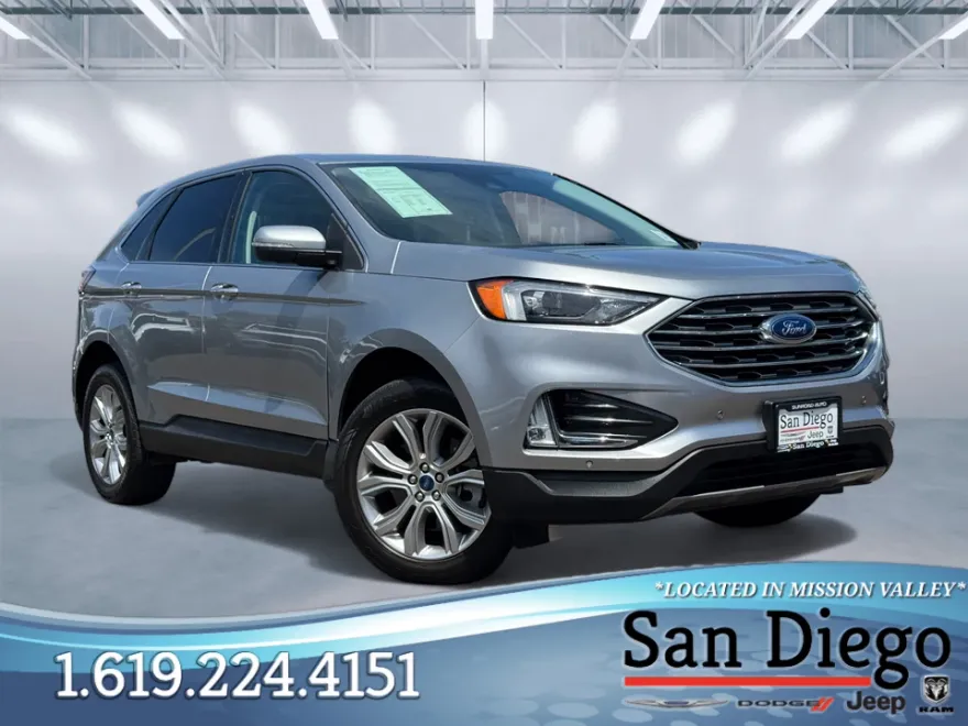 2022 Ford Edge Titanium photo 1