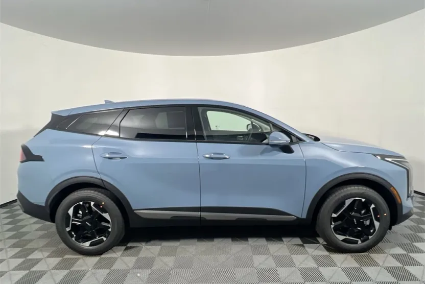 2026 Kia Sportage Hybrid S photo 1