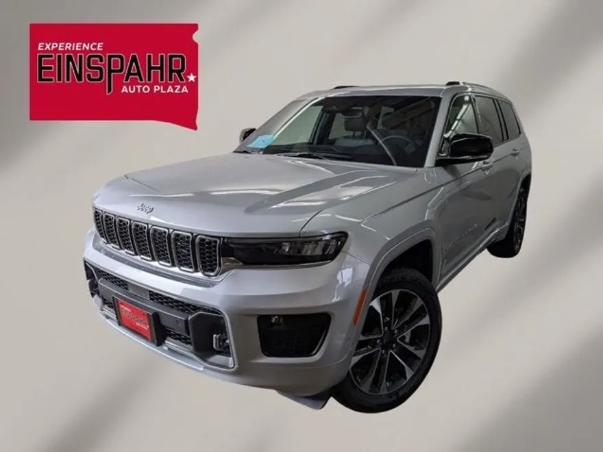 2025 Jeep Grand Cherokee Overland photo 1