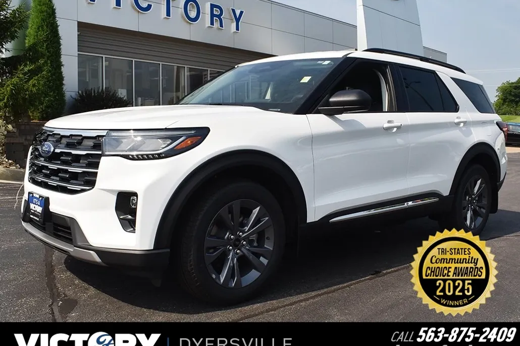 2025 Ford Explorer photo 1