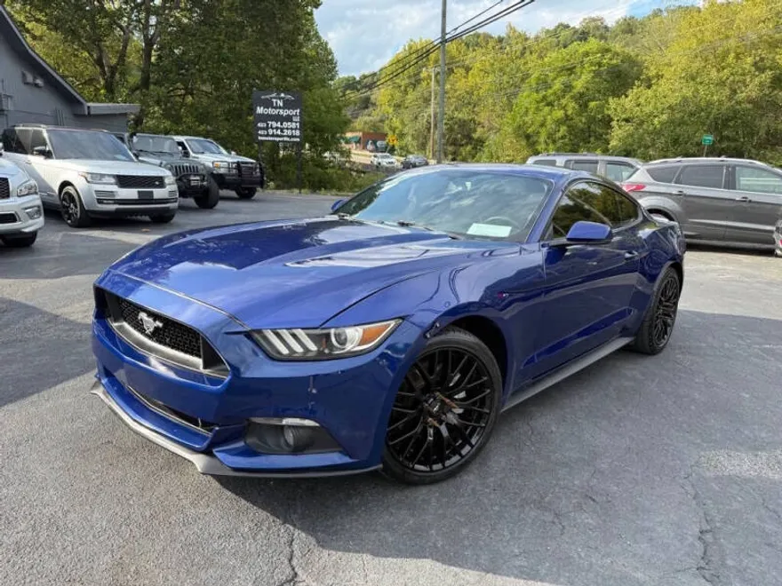 2015 Ford Mustang EcoBoost Premium photo 1