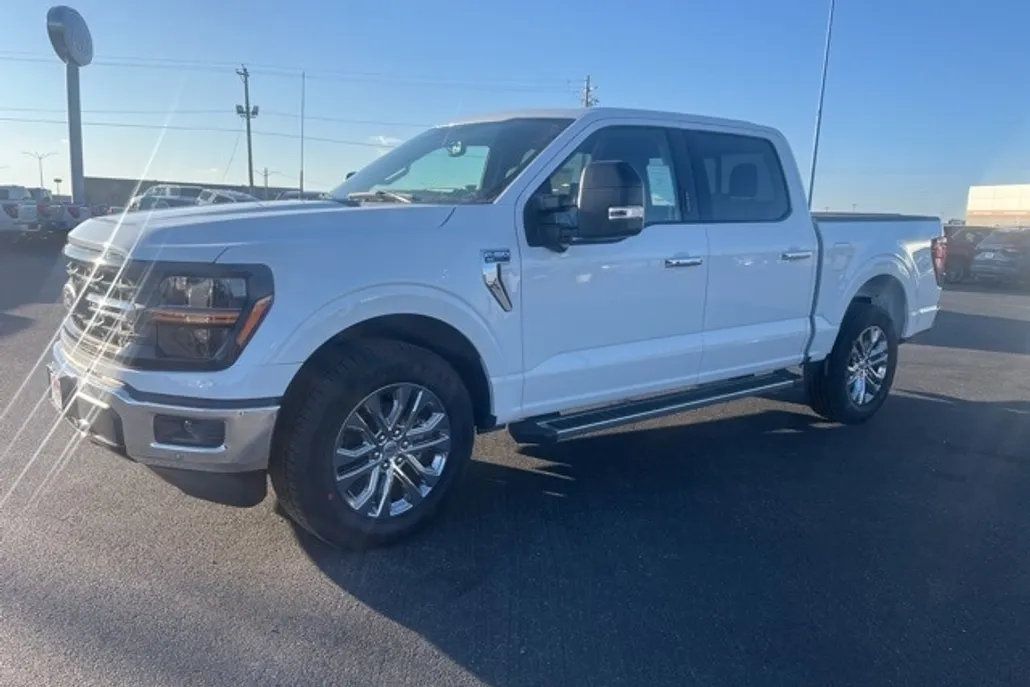 2024 Ford F-150 XLT photo 1