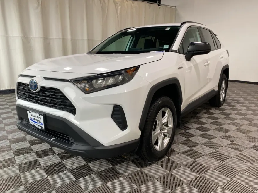 2021 Toyota RAV4 Hybrid LE photo 1