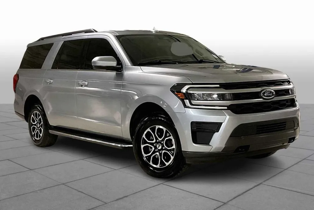 2022 Ford Expedition MAX XLT photo 1