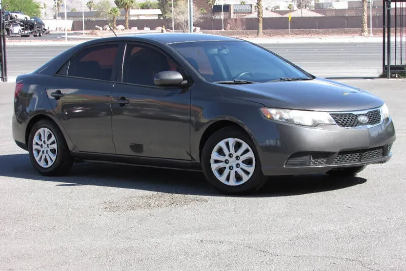 2013 Kia Forte EX photo 1