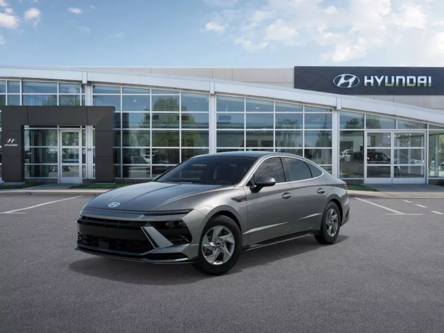 2025 Hyundai Sonata SE photo 1