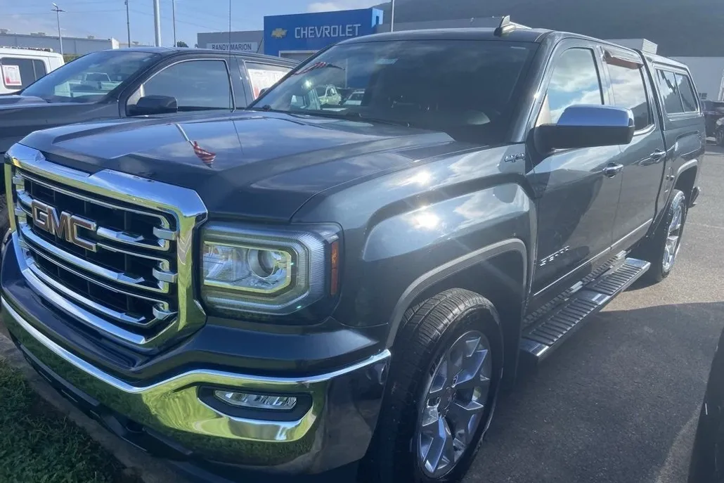 2018 Gmc Sierra 1500 SLT photo 1