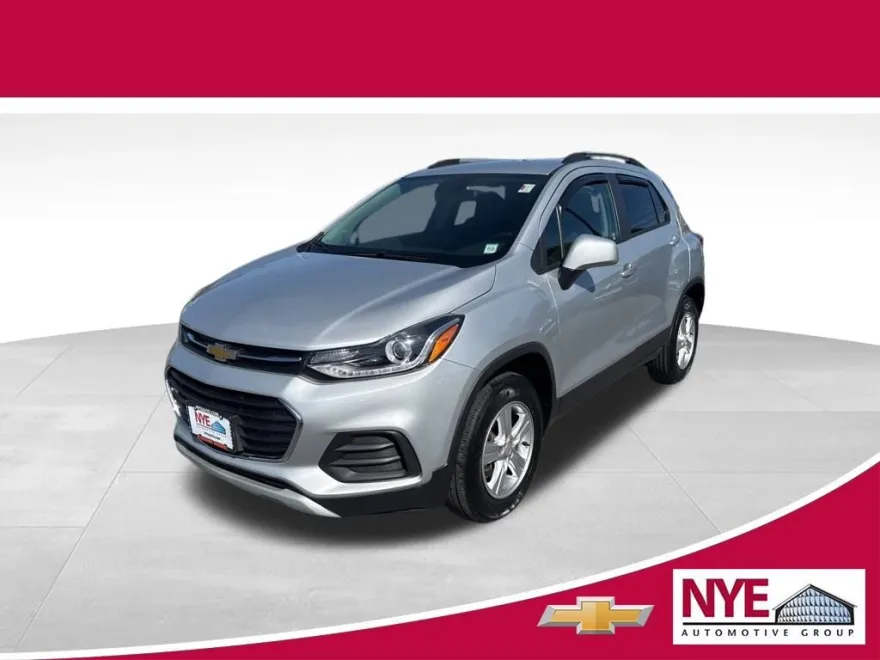 2022 Chevrolet Trax LT photo 1