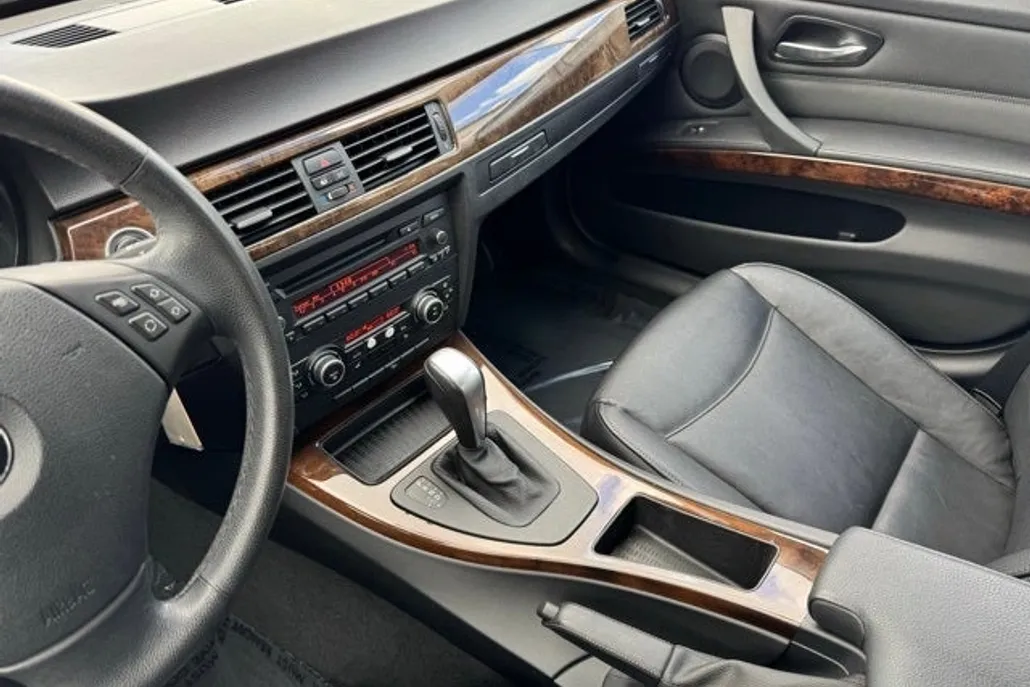 2011 Bmw 328i xDrive photo 1