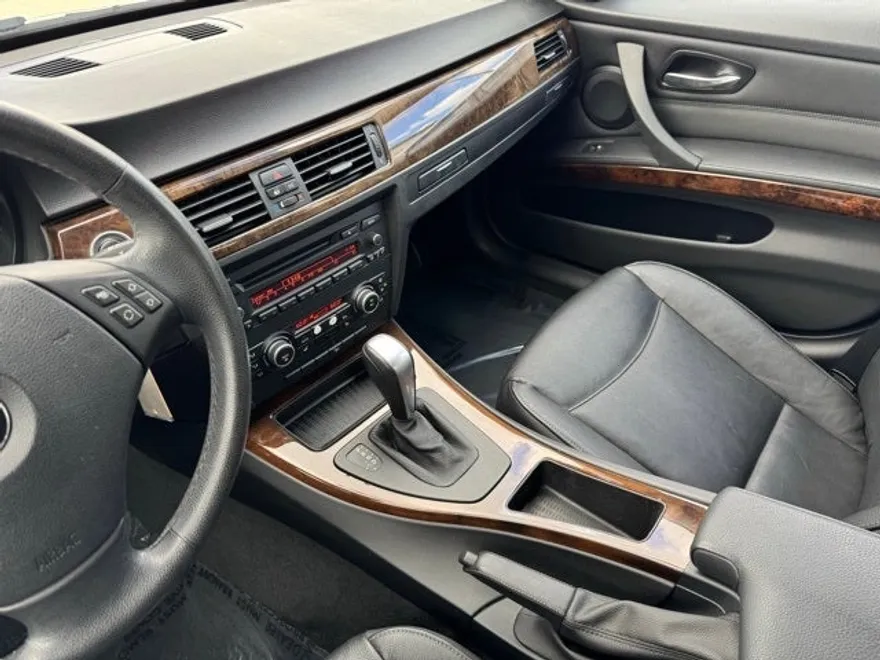 2011 Bmw 328i xDrive photo 1