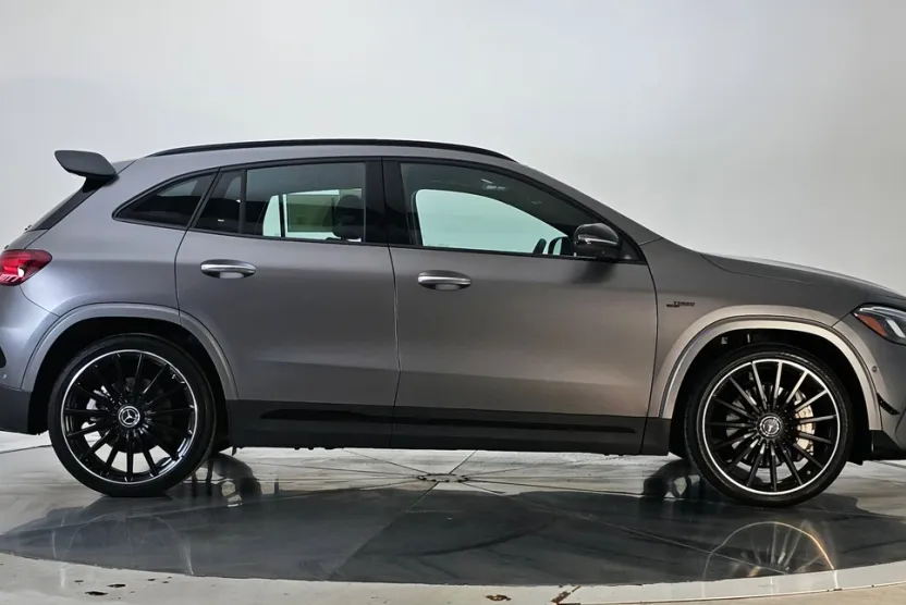 2025 Mercedes Benz GLA AMG 35 4MATIC photo 1